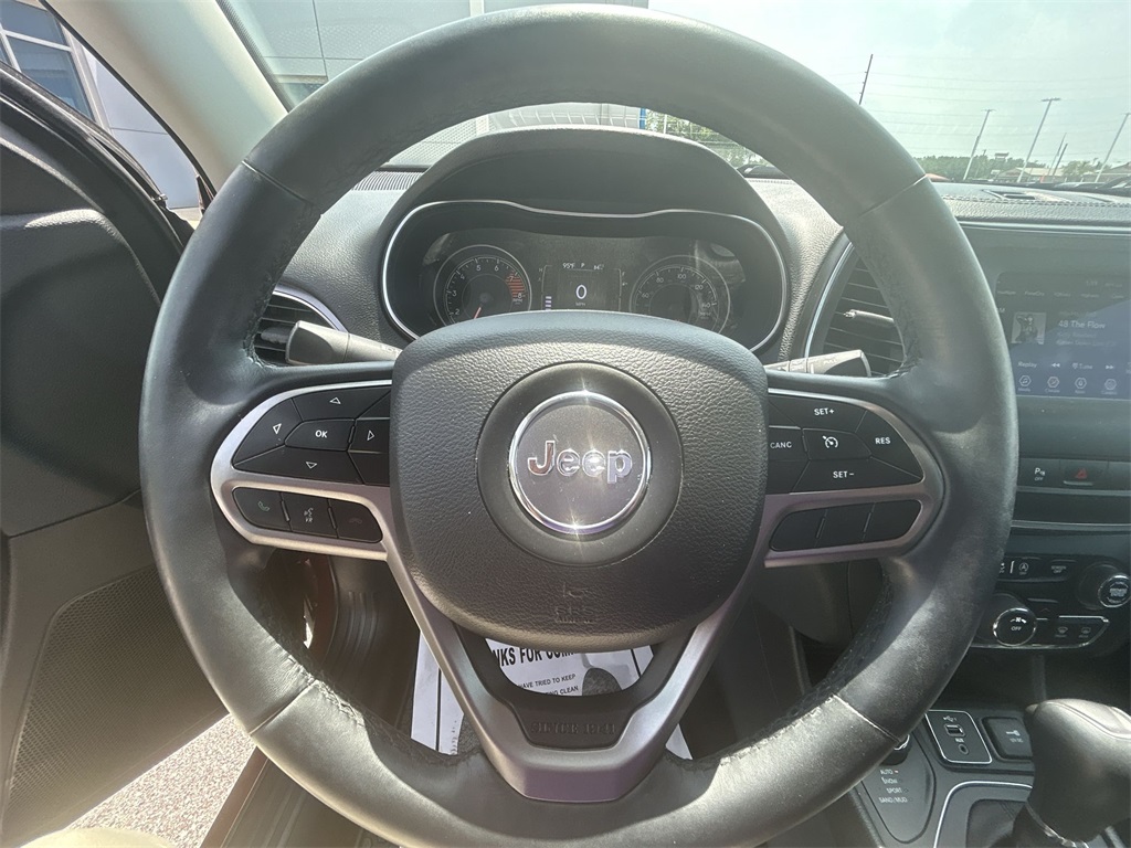 2019 Jeep Cherokee Latitude photo 11