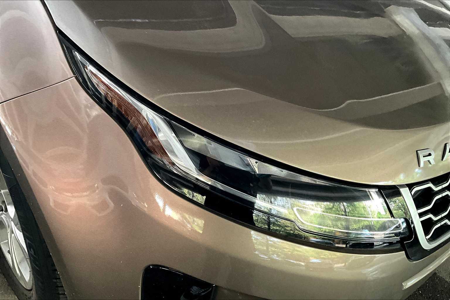 2020 Land Rover Range Rover Evoque S photo 26