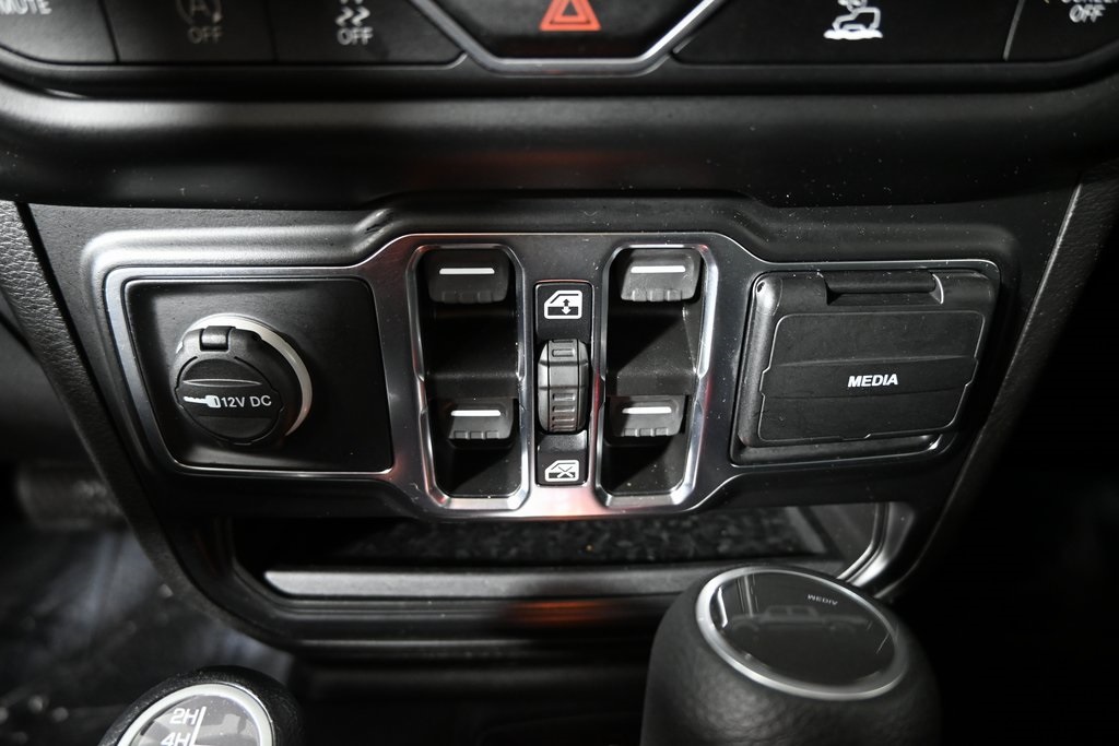 2022 Jeep Gladiator Sport photo 30