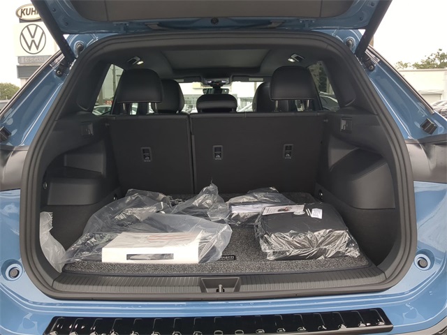2025 Volkswagen Tiguan SE R-Line Black photo 9