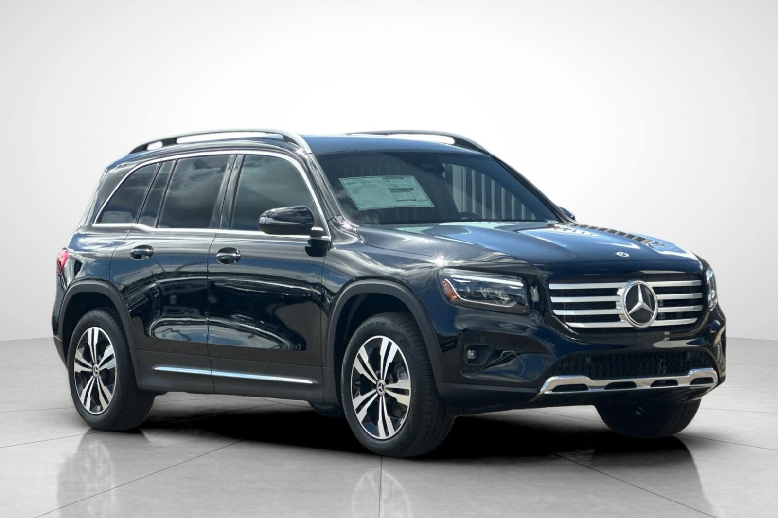 2025 Mercedes Benz GLB 250 photo 23