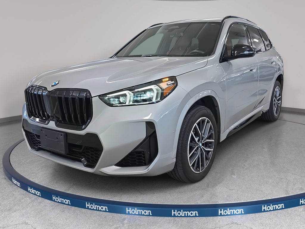 2023 BMW X1 28i's photo