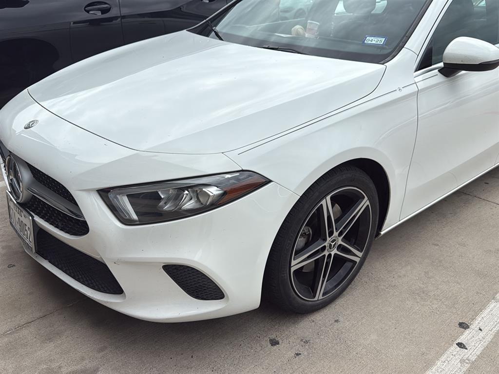 2020 Mercedes Benz A 220 photo 4