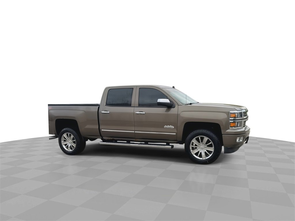 2014 Chevrolet Silverado 1500 High Country photo 2