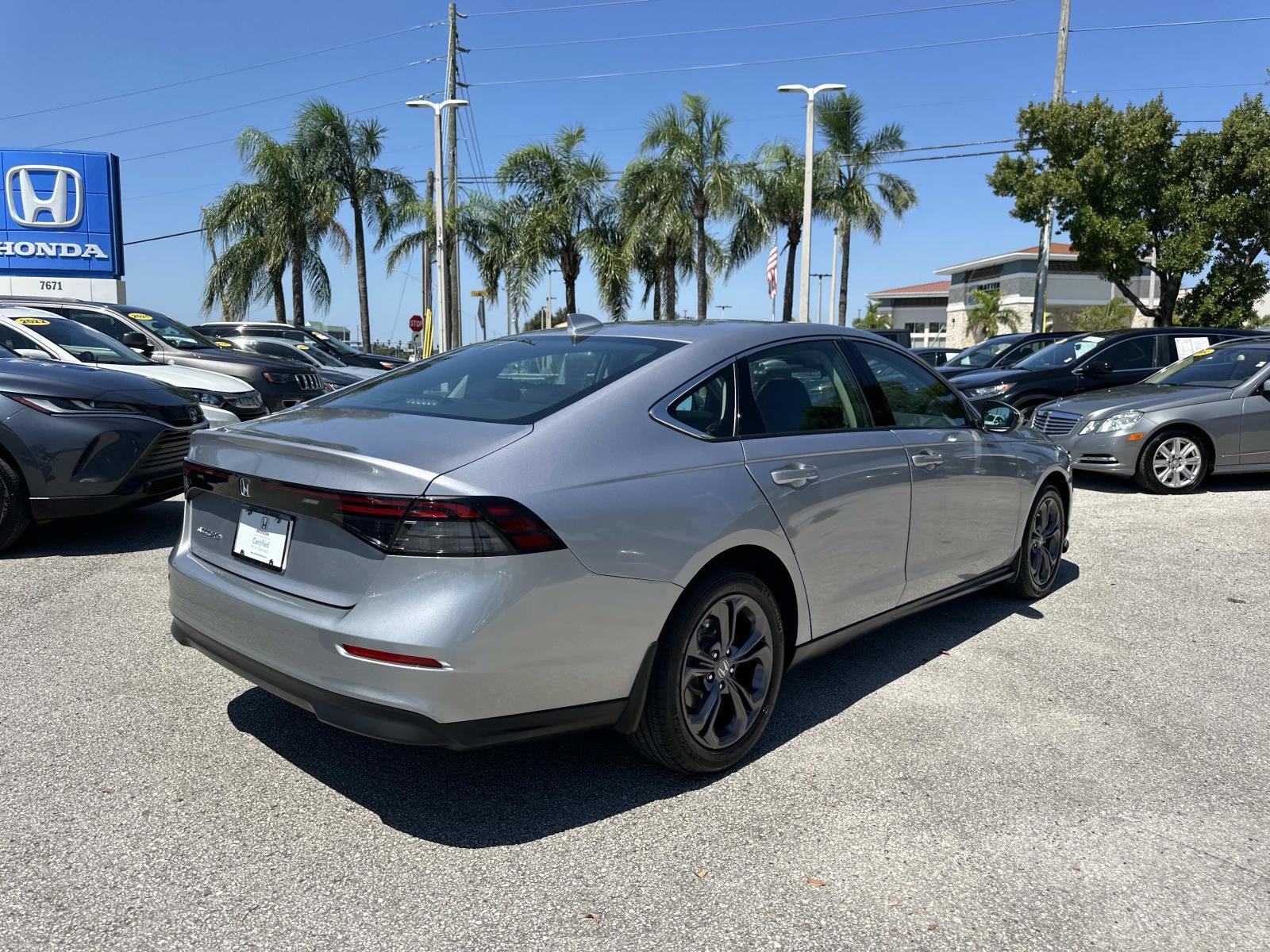 2023 Honda Accord EX photo 3