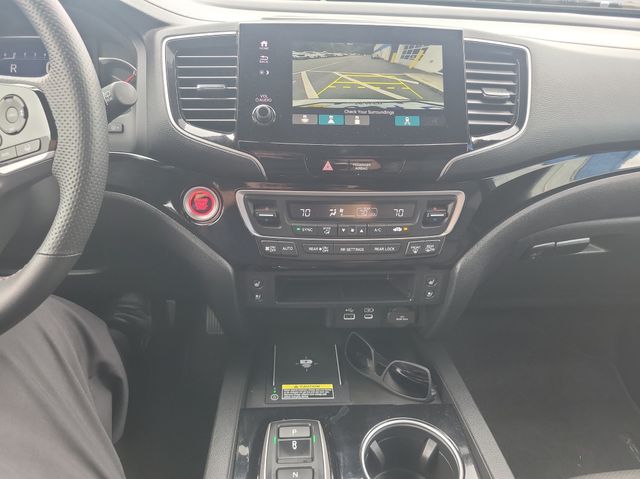 2024 Honda Passport Black Edition photo 13
