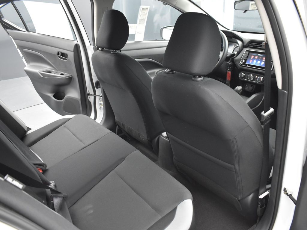 2025 Nissan Versa 1.6 S photo 16