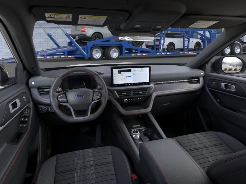 2025 Ford Explorer ST-Line photo 5