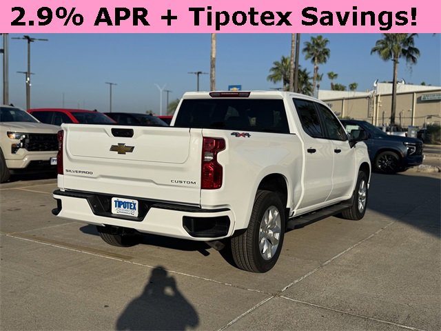 2026 Chevrolet Silverado 1500 Custom photo 2