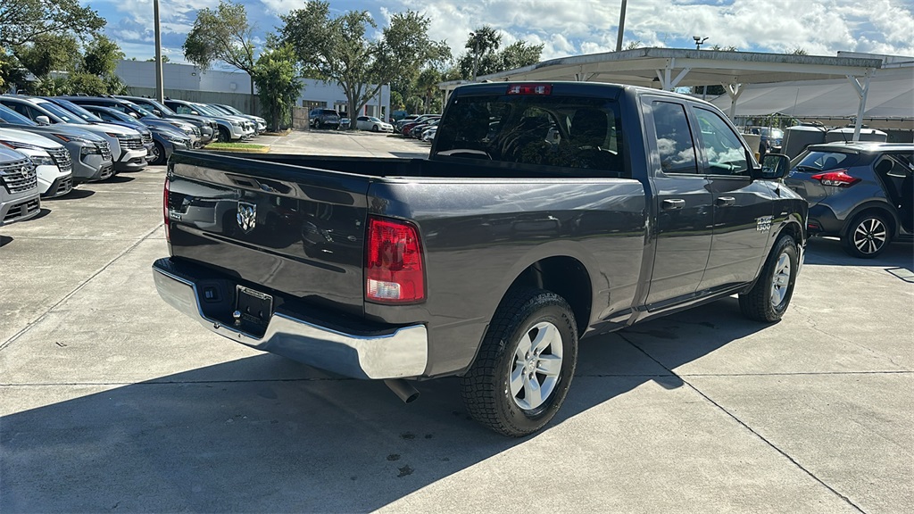 2024 Ram 1500 Classic SLT photo 7