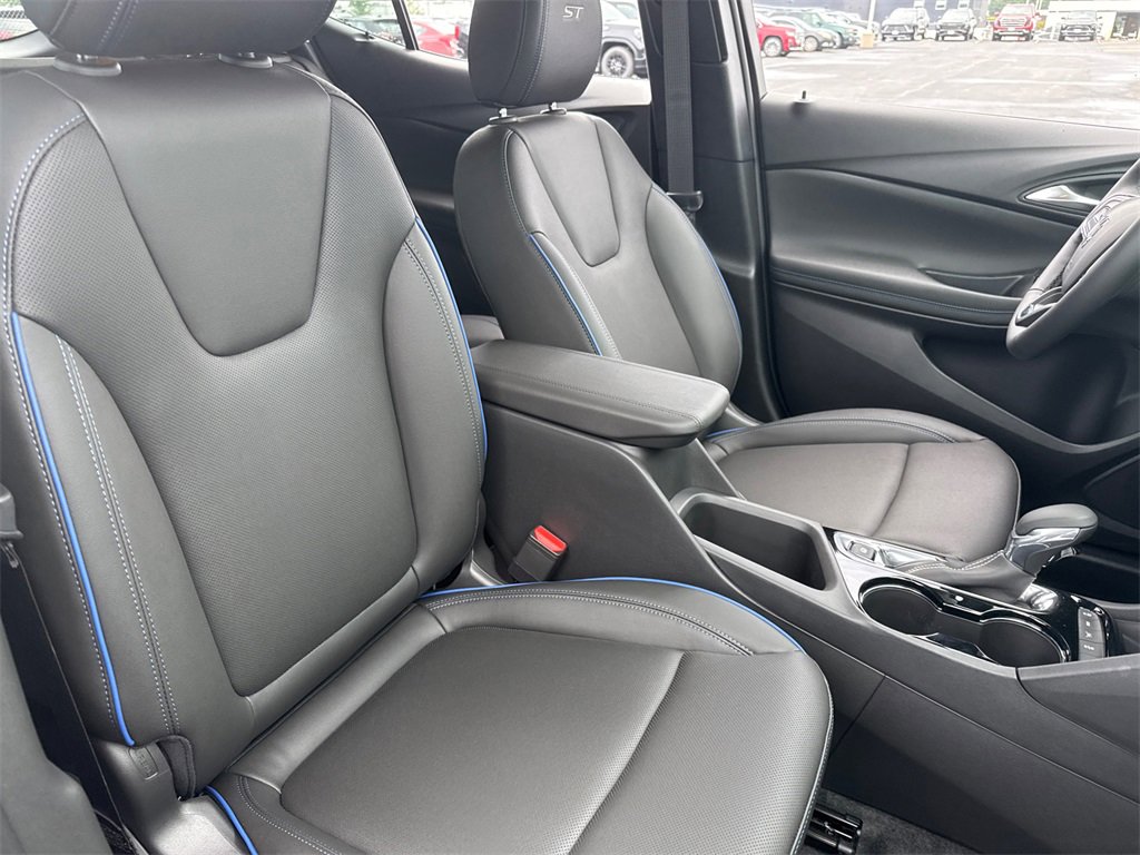 2026 Buick Encore GX Sport Touring photo 30