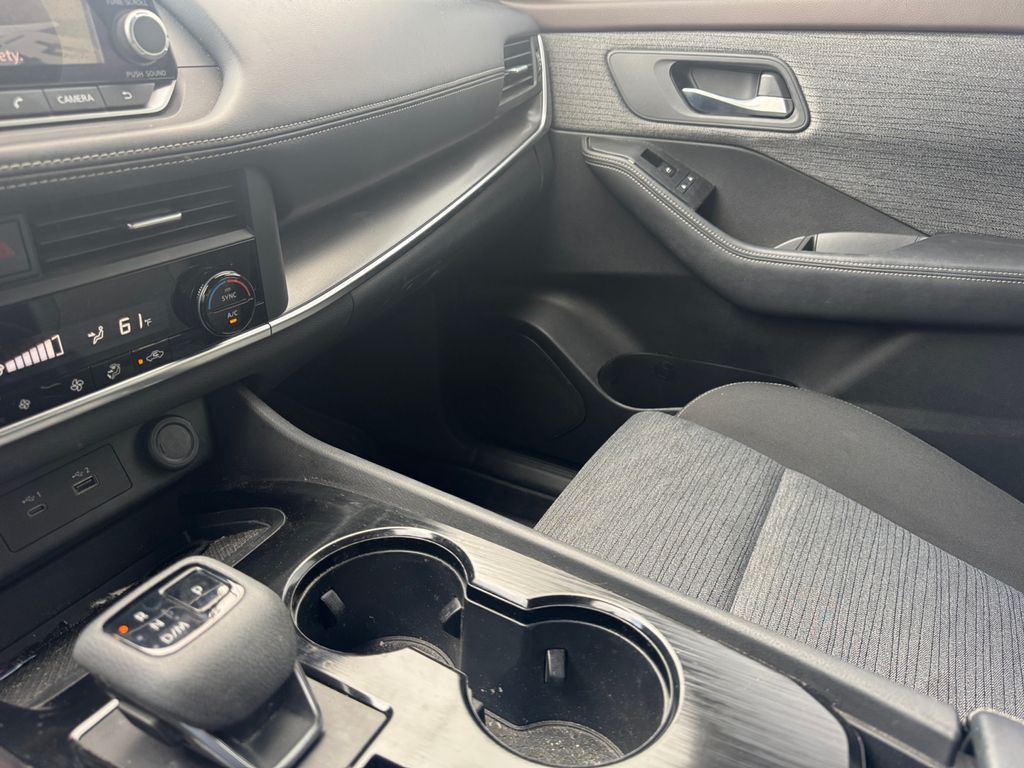 2023 Nissan Rogue SV photo 20