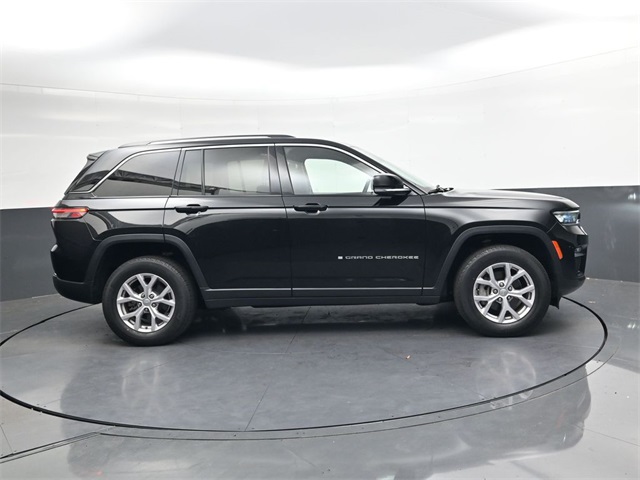 2022 Jeep Grand Cherokee Limited photo 3
