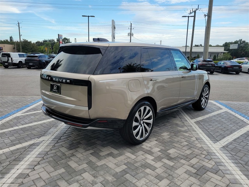 2025 Land Rover Range Rover Autobiography photo 2