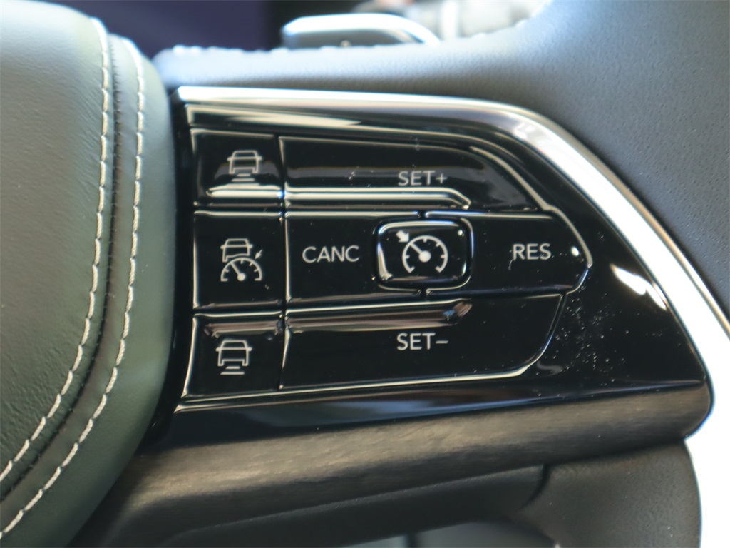2023 Jeep Grand Cherokee Overland photo 10