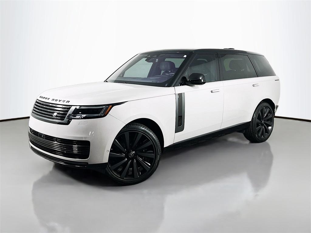 2023 Land Rover Range Rover SV's photo