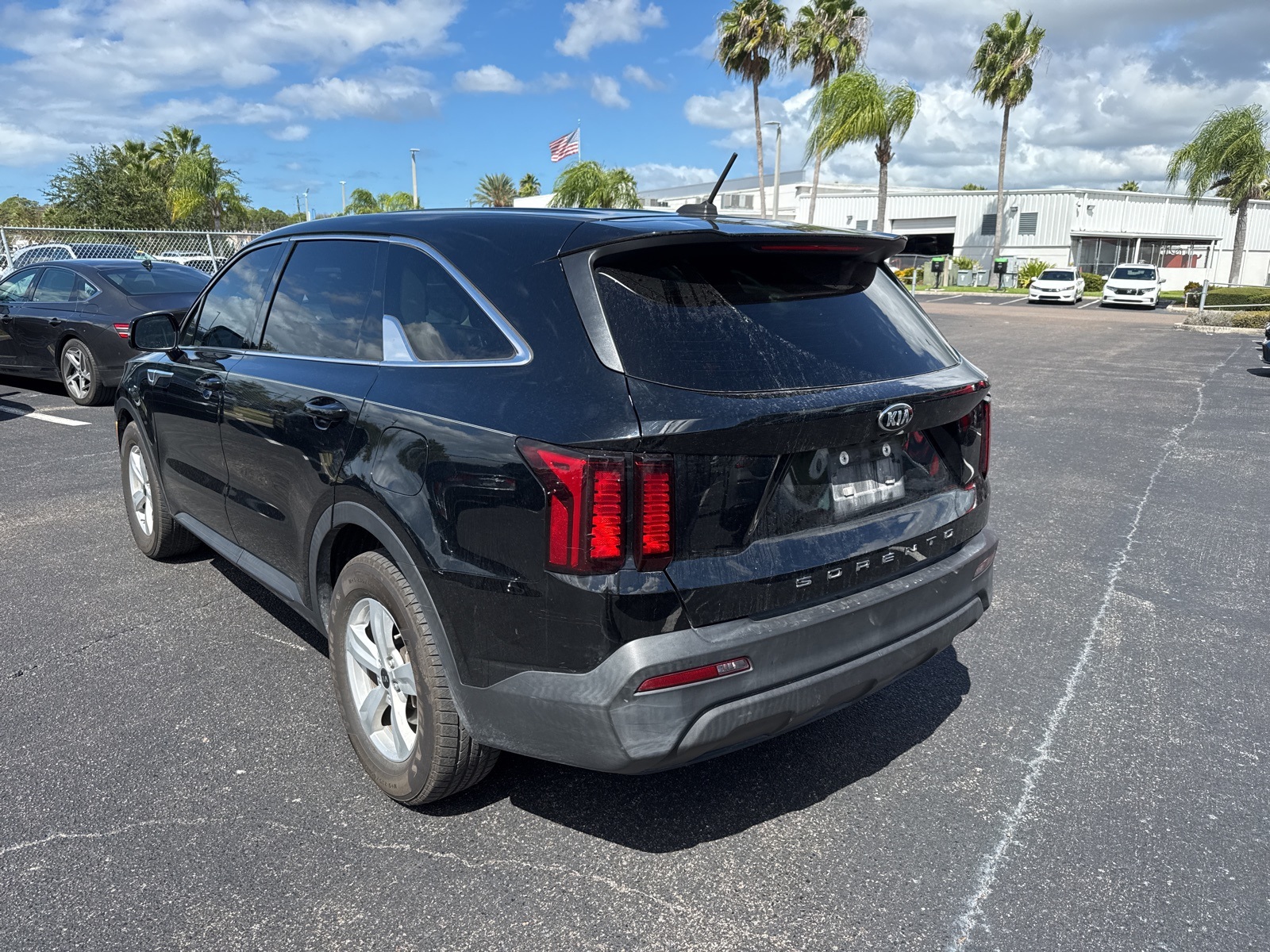 2021 Kia Sorento LX photo 4