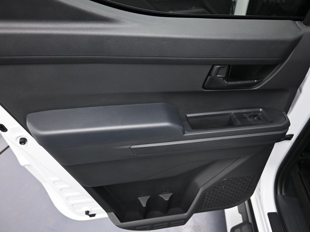 2024 Toyota Tacoma photo 22