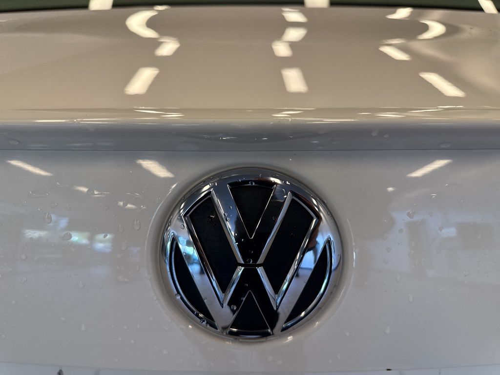 2014 Volkswagen Passat V6 SEL Premium photo 10