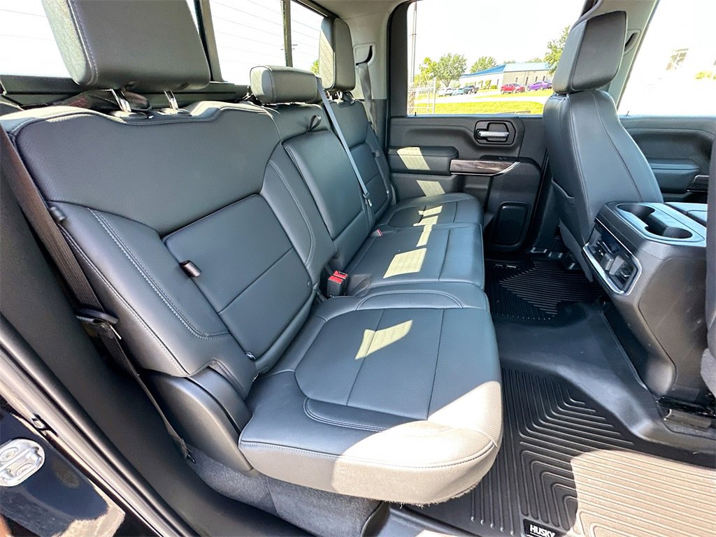 2022 Chevrolet Silverado 3500HD LTZ photo 21