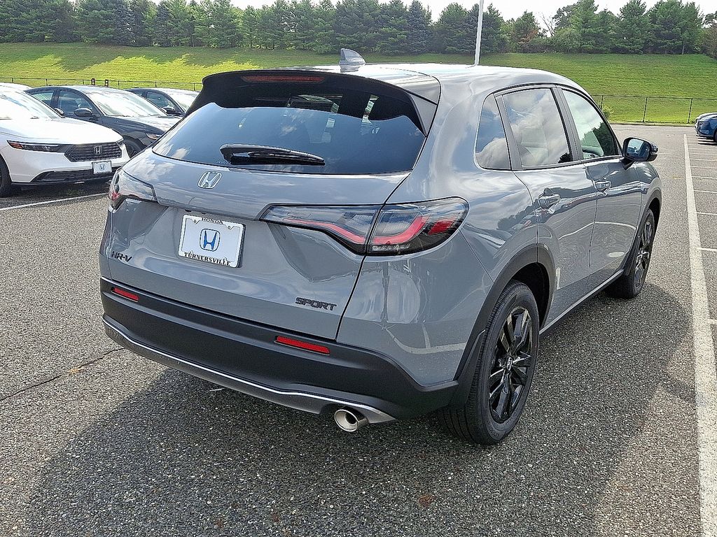2026 Honda HR-V Sport photo 3