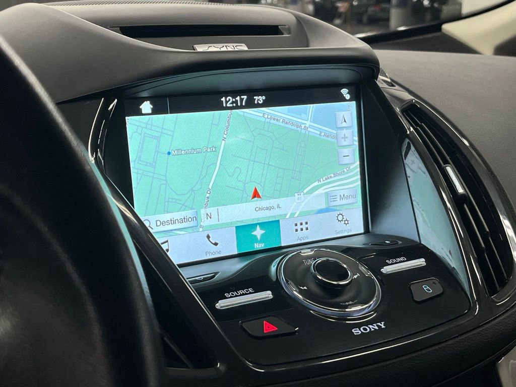 2016 Ford C-Max Energi SEL photo 23