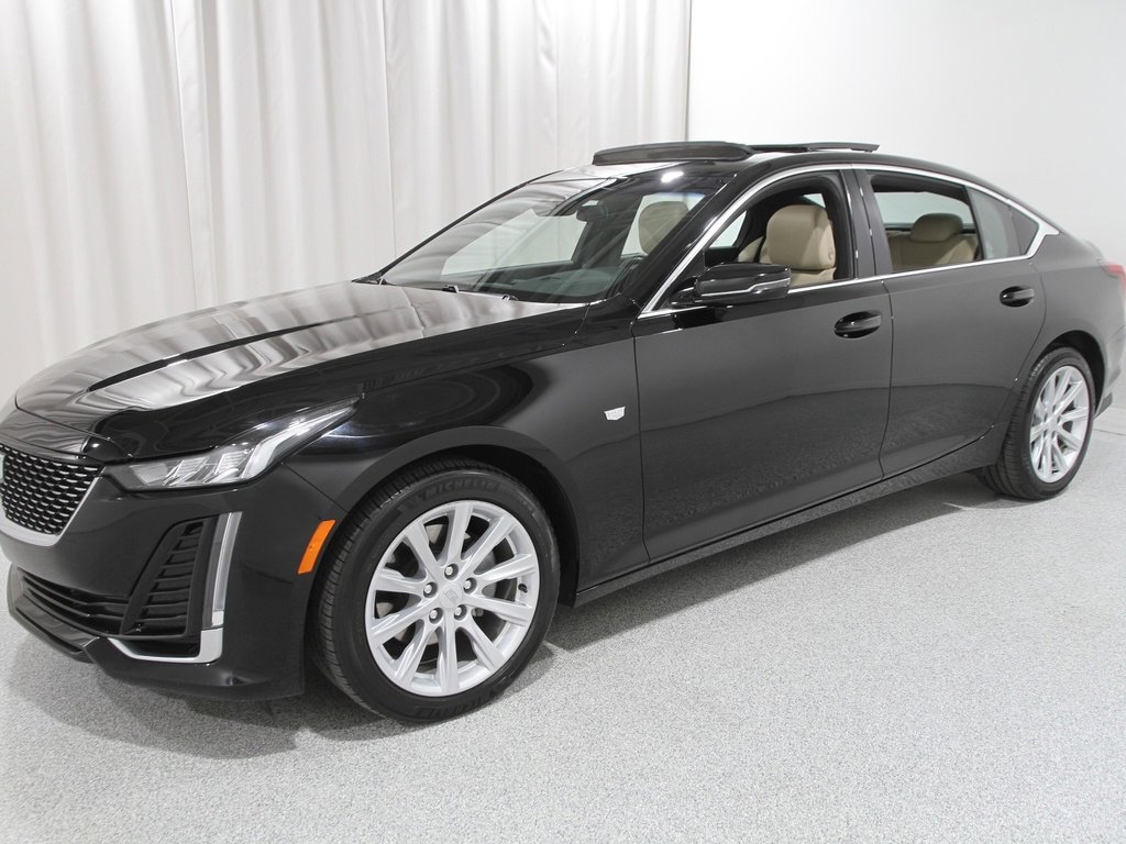 2021 Cadillac CT5 Luxury photo 2