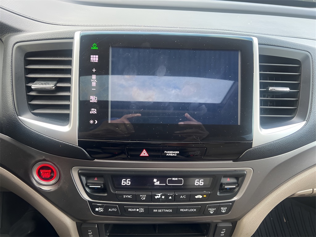2016 Honda Pilot EX-L photo 32