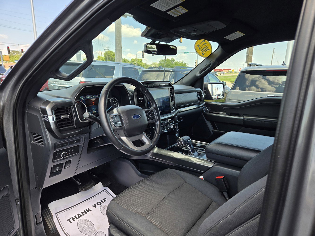2022 Ford F-150 XLT photo 2