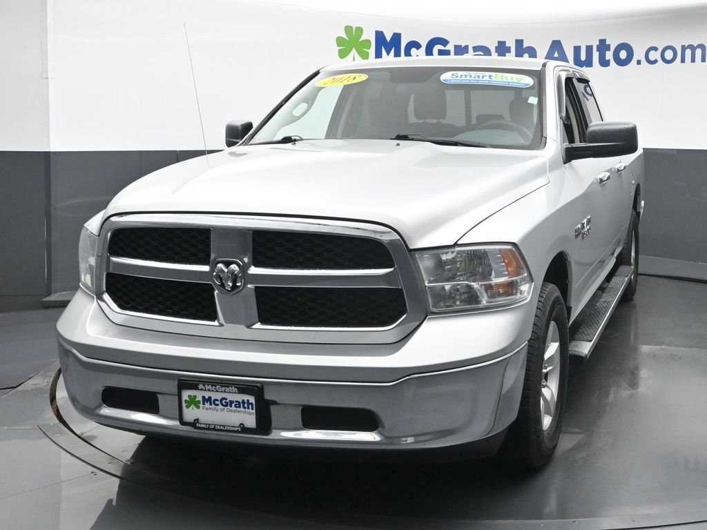2018 Ram 1500 SLT photo 3