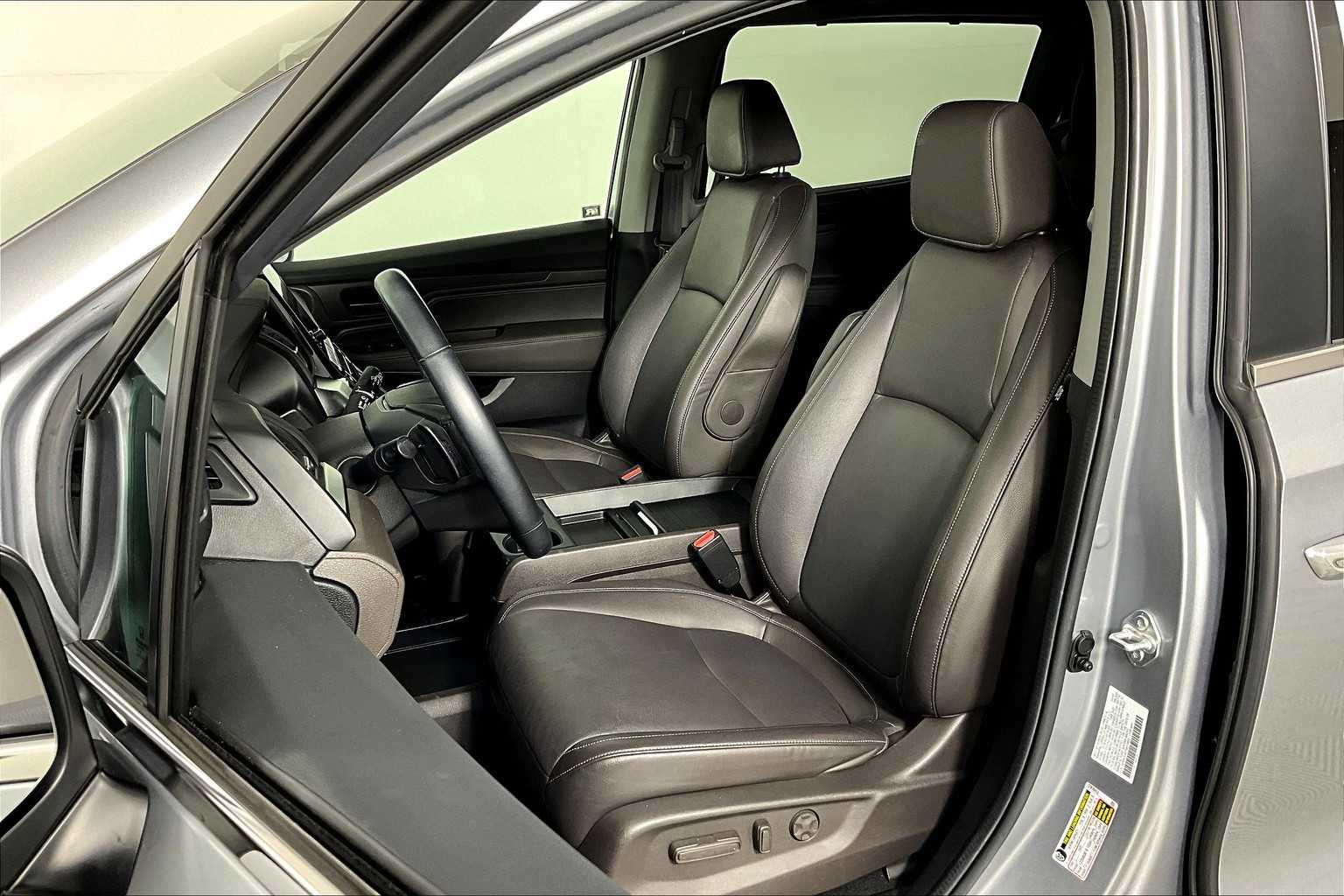 2024 Honda Odyssey EX-L photo 7