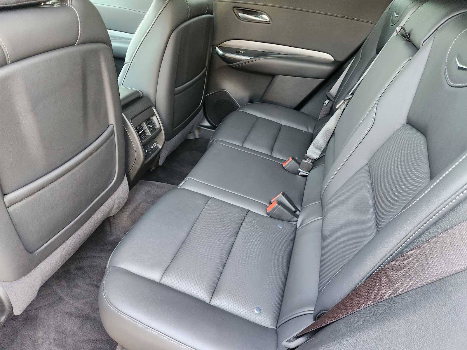 2025 Cadillac XT4 Premium Luxury photo 18