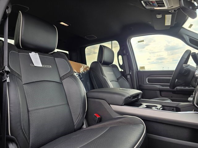2025 Ram 2500 Laramie photo 19