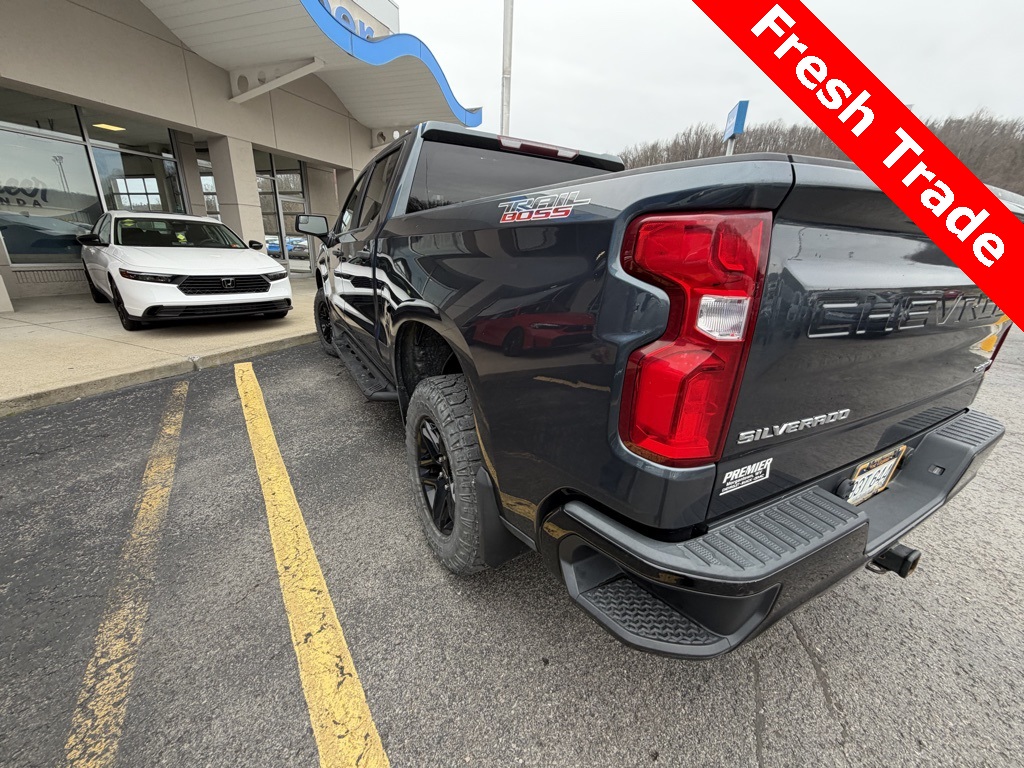 2019 Chevrolet Silverado 1500 Custom Trail Boss photo 3