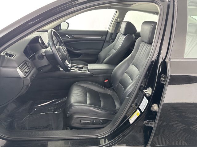 2018 Honda Accord EX-L photo 21