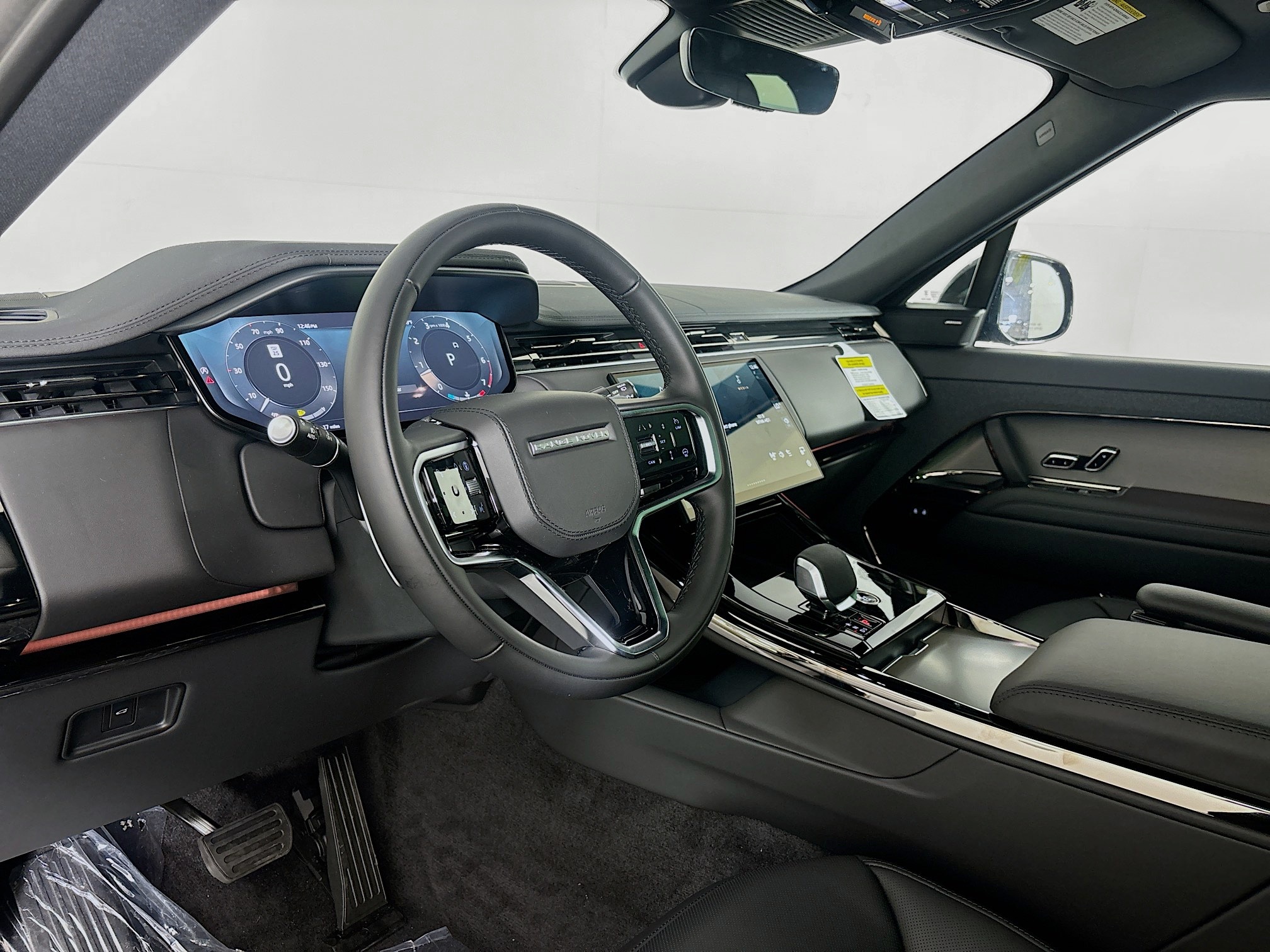 2025 Land Rover Range Rover Sport SE photo 8