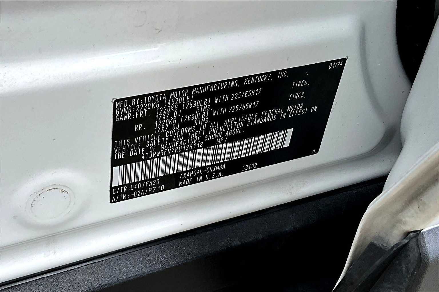 2024 Toyota RAV4 Hybrid XLE photo 24