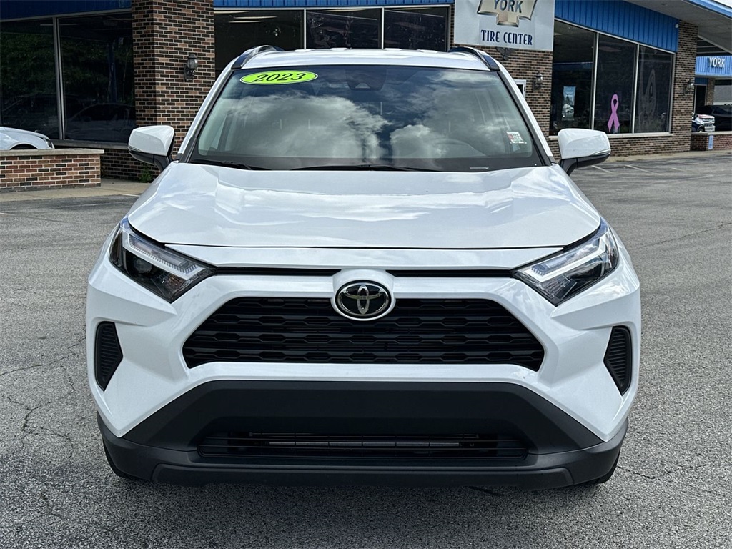 2023 Toyota RAV4 XLE photo 23