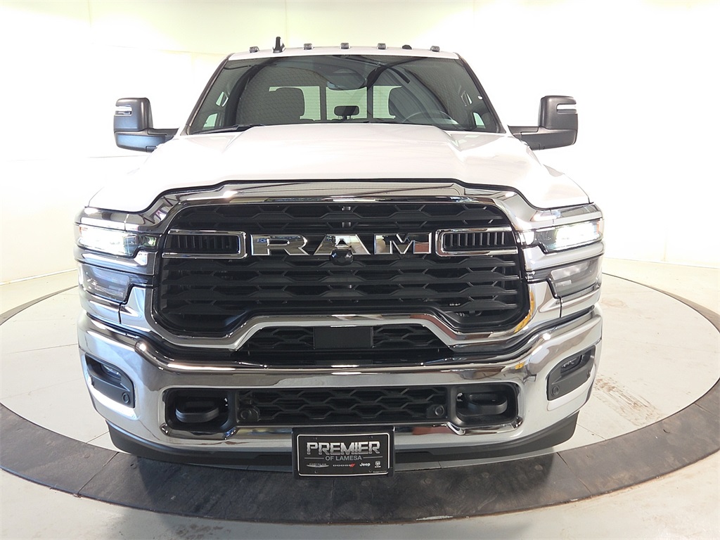 2026 Ram 3500 Tradesman photo 2