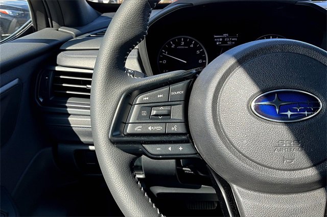 2025 Subaru Forester Premium Base photo 17