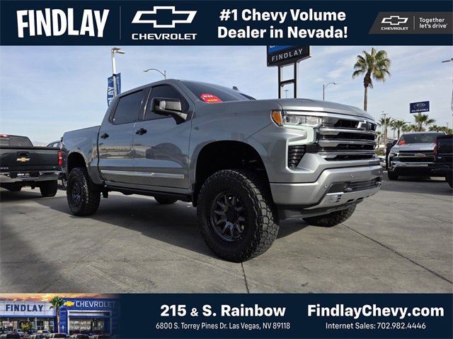 2023 Chevrolet Silverado 1500 High Country's photo