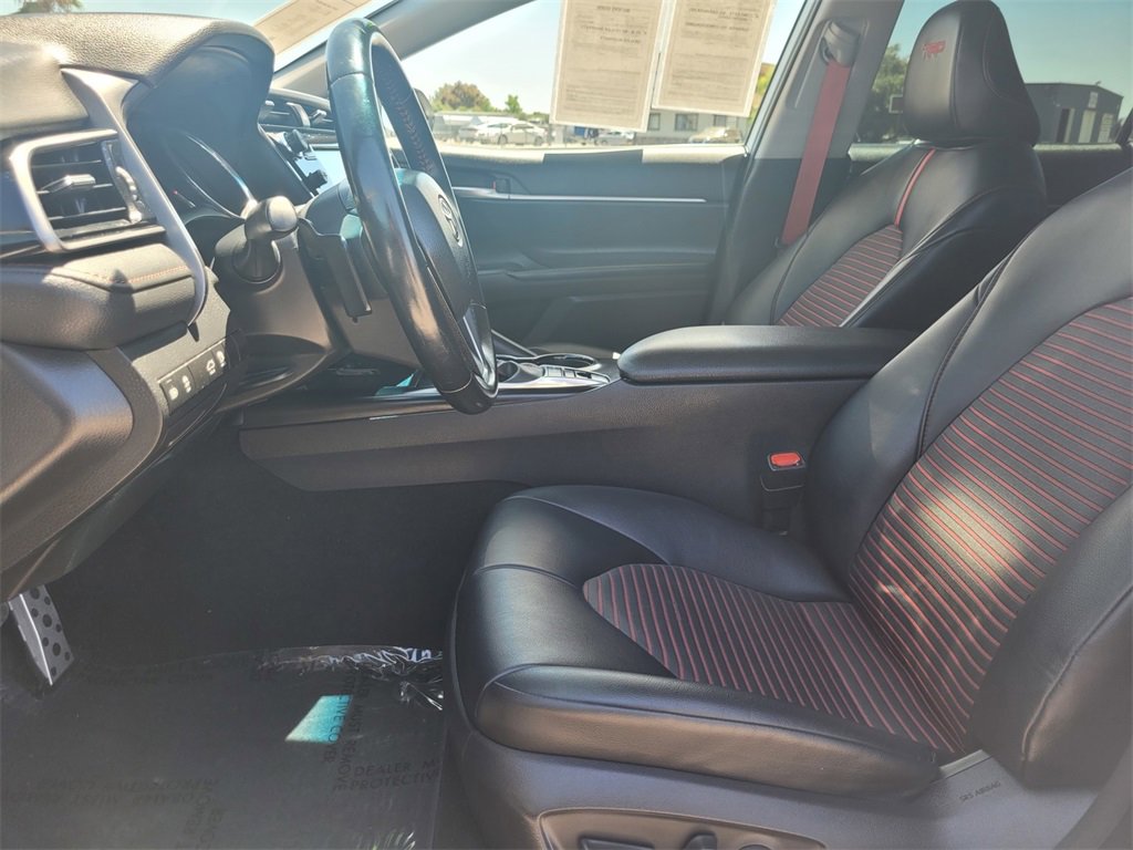 2020 Toyota Camry XSE V6 photo 15