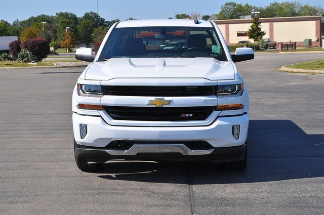 2019 Chevrolet Silverado LT photo 8