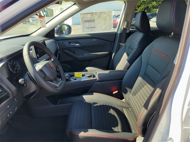 2026 Nissan Rogue SV photo 11