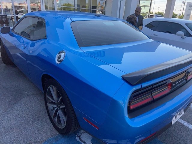 2023 Dodge Challenger R/T photo 5