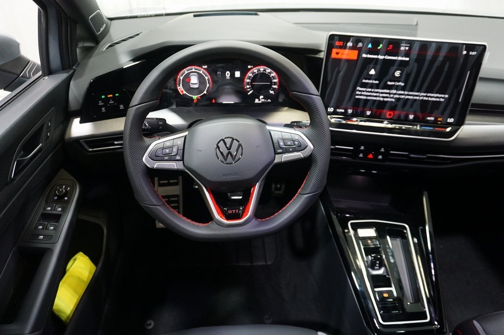 2025 Volkswagen Golf GTI Autobahn photo 7
