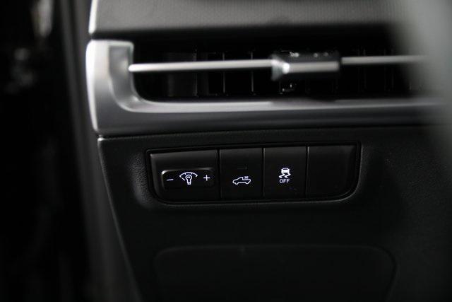 2026 Hyundai Santa Cruz SE photo 8