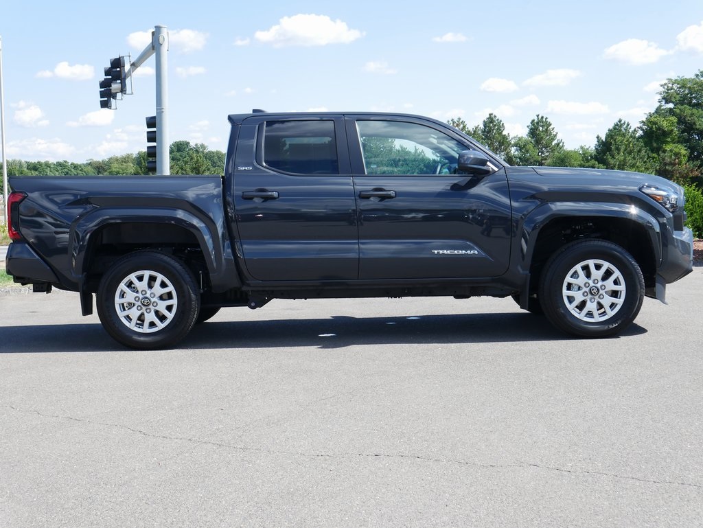 2024 Toyota Tacoma SR5 photo 8