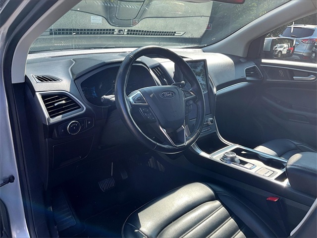 2022 Ford Edge SEL photo 13