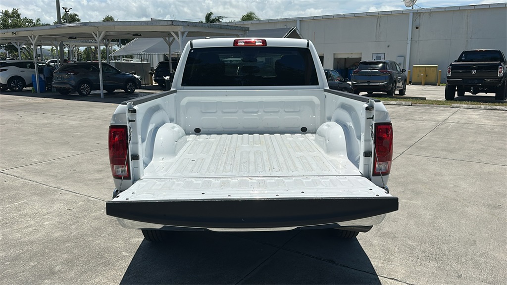 2024 Ram 1500 Classic SLT photo 28